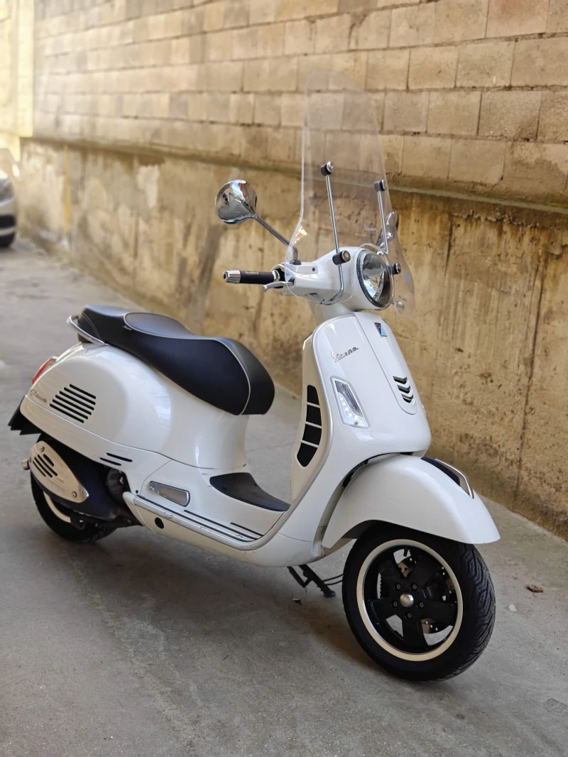 Vespa GTS 300 ie, снимка 1 - Мотоциклети и мототехника - 48521032