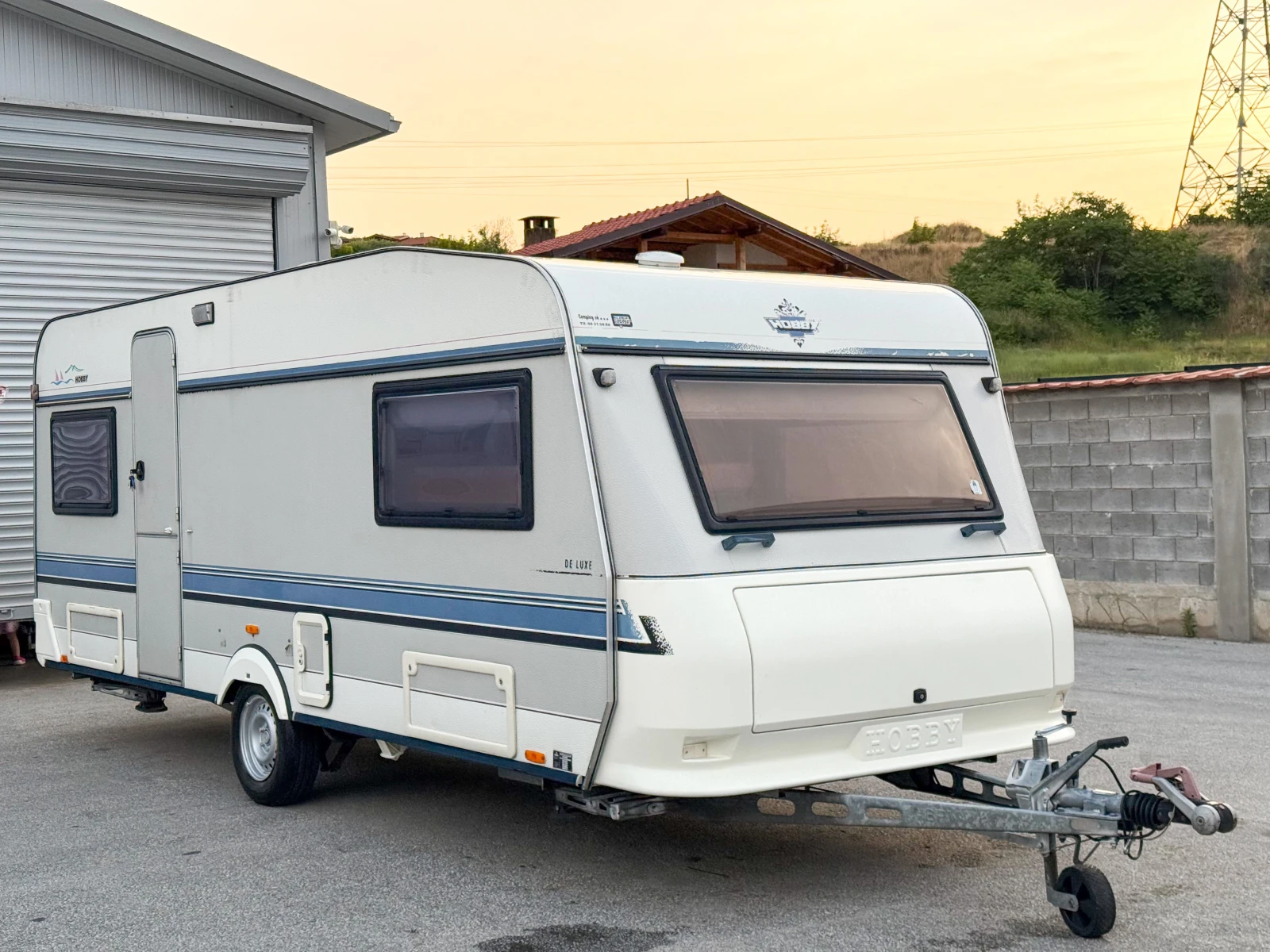 Каравана Hobby De luxe 495 KMF