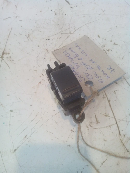 Копче ел.стъкло задно ляво Субару Импреза