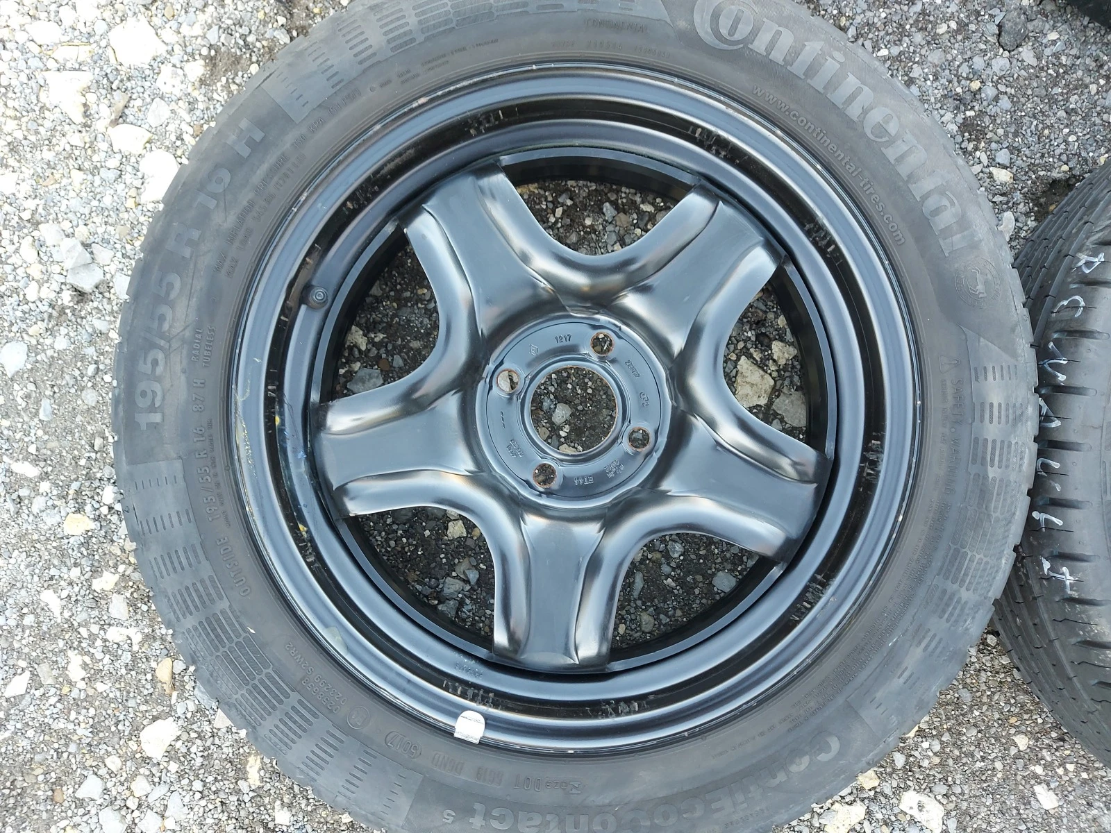    195/55R16  Renault Zoe | Mobile.bg   9