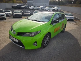 Toyota Auris ХИБРИД* ГАЗ* ГОТОВ ЗА ТАКСИ* ОБСЛУЖЕН, снимка 1