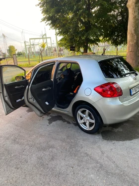 Toyota Auris 2.0 126к.с., снимка 2
