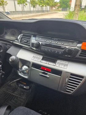 Honda Fr-v 1.7i-vtec, снимка 2