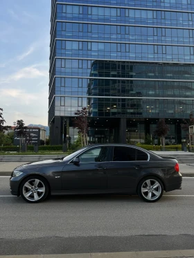     BMW 330 XI