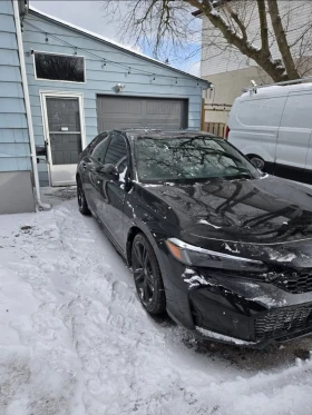 Honda Civic 2025/SI-SPORT/12500km/Карфакс - 25450 € / 49775.87 лв. - 31978492 2