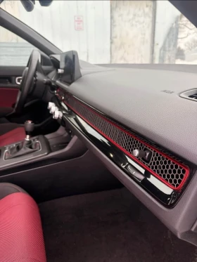 Honda Civic 2025/SI-SPORT/12500km/Карфакс - 25450 € / 49775.87 лв. - 31978492 9
