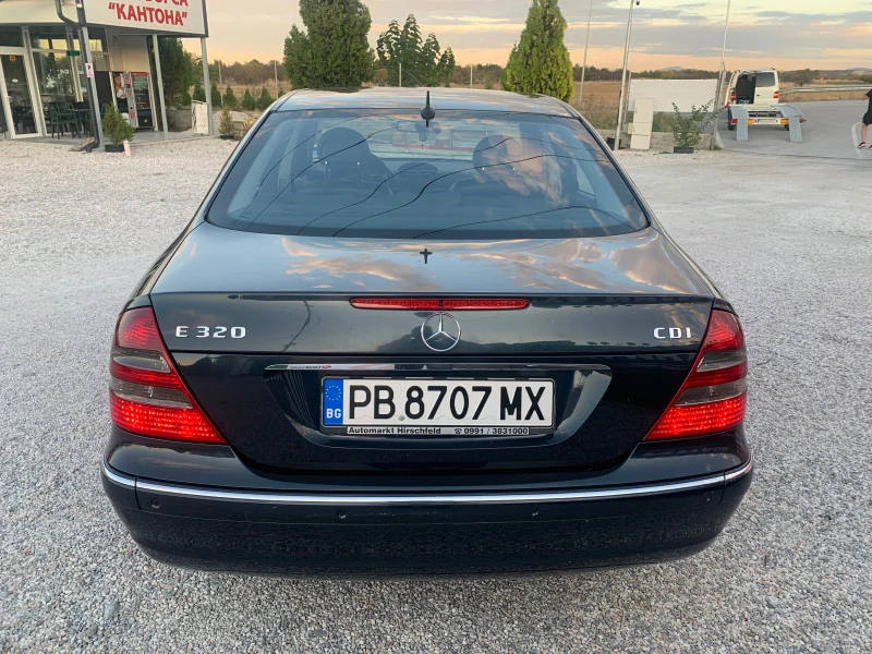 Mercedes-Benz E 320 3.2CDI, снимка 8 - Автомобили и джипове - 47498634