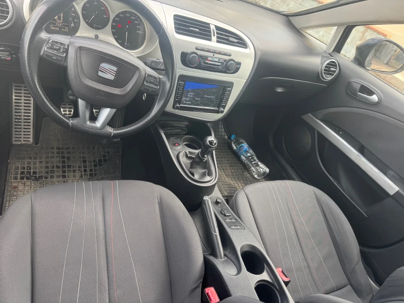 Seat Leon 1.6 TDI Лизинг, снимка 11 - Автомобили и джипове - 48200408