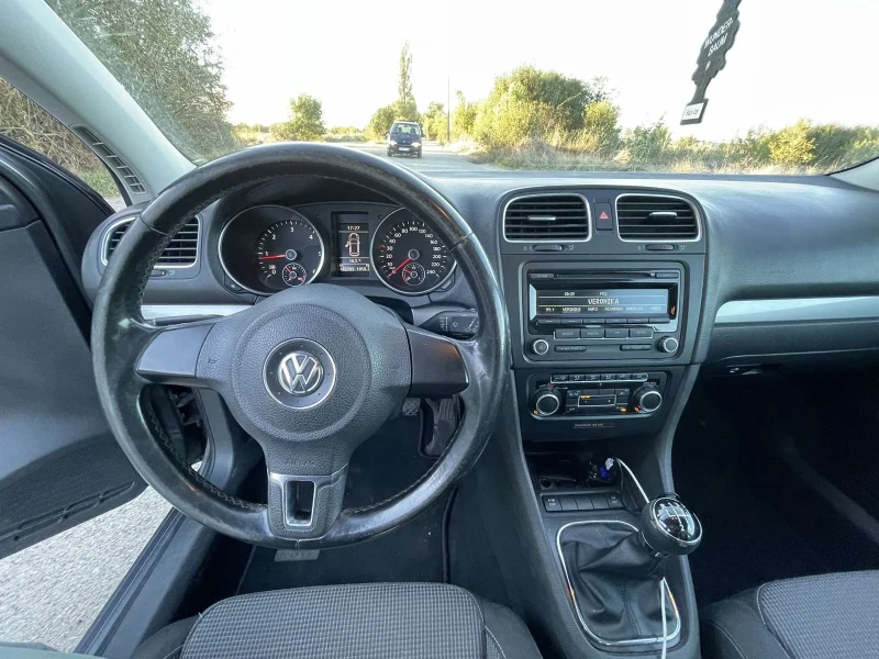 VW Golf 2.0 Tdi, снимка 8 - Автомобили и джипове - 48487660