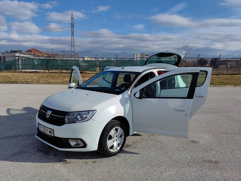 Dacia Sandero, снимка 1 - Автомобили и джипове - 49579532