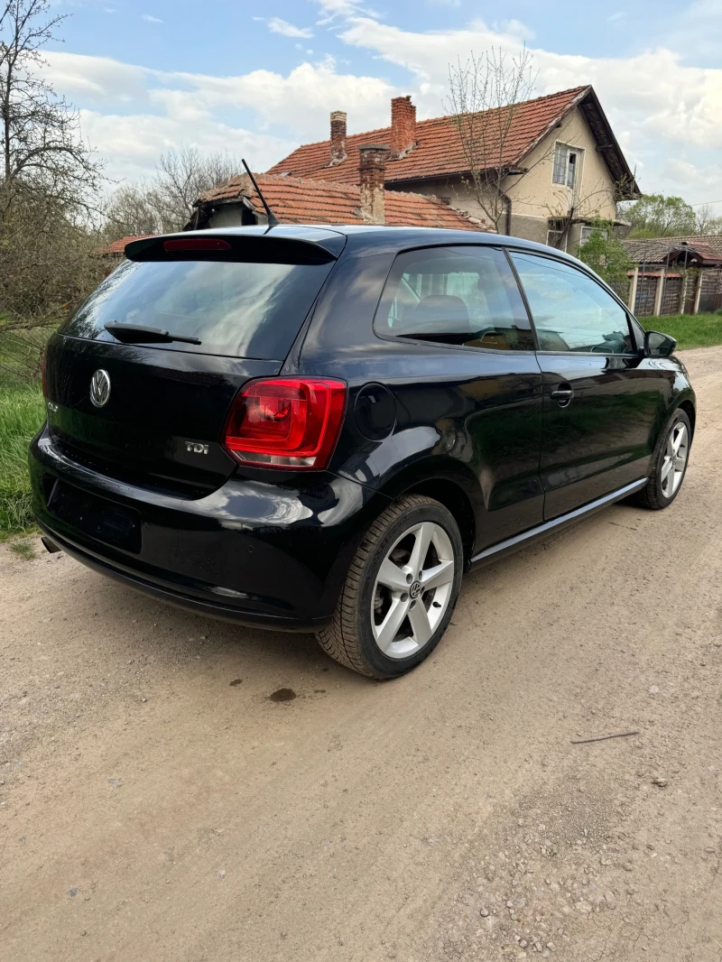 VW Polo 1.6TDI, снимка 3 - Автомобили и джипове - 51360435