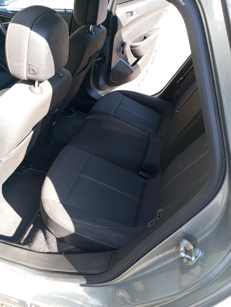 Opel Astra 1.6, снимка 8 - Автомобили и джипове - 52817684