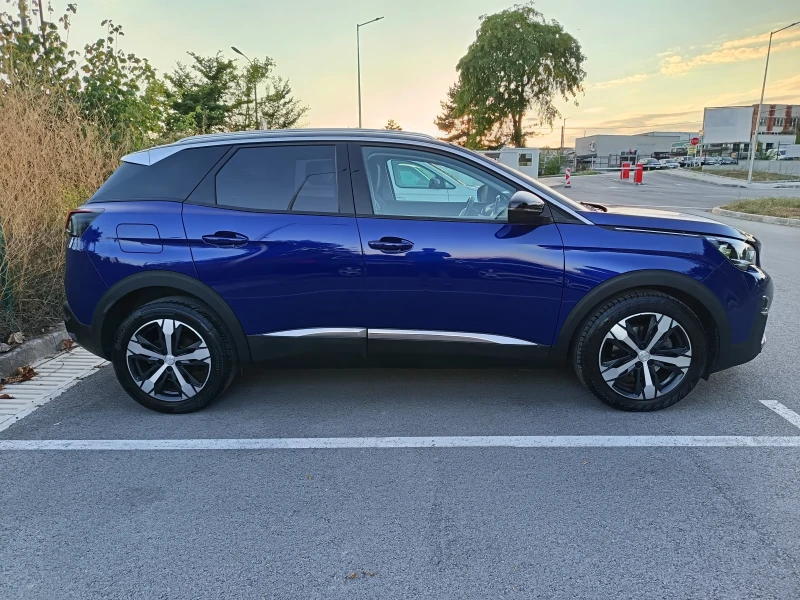 Peugeot 3008 1.2 PureTech Allure РЕАЛНИ КИЛОМЕТРИ СЕРВ. КНИЖКА, снимка 8 - Автомобили и джипове - 51858337