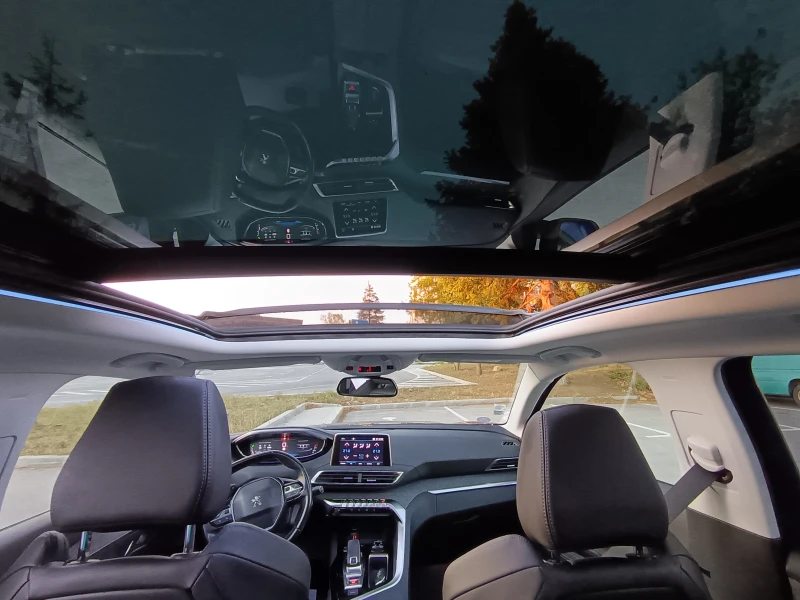 Peugeot 3008 1.2 PureTech Allure РЕАЛНИ КИЛОМЕТРИ СЕРВ. КНИЖКА, снимка 16 - Автомобили и джипове - 51858337
