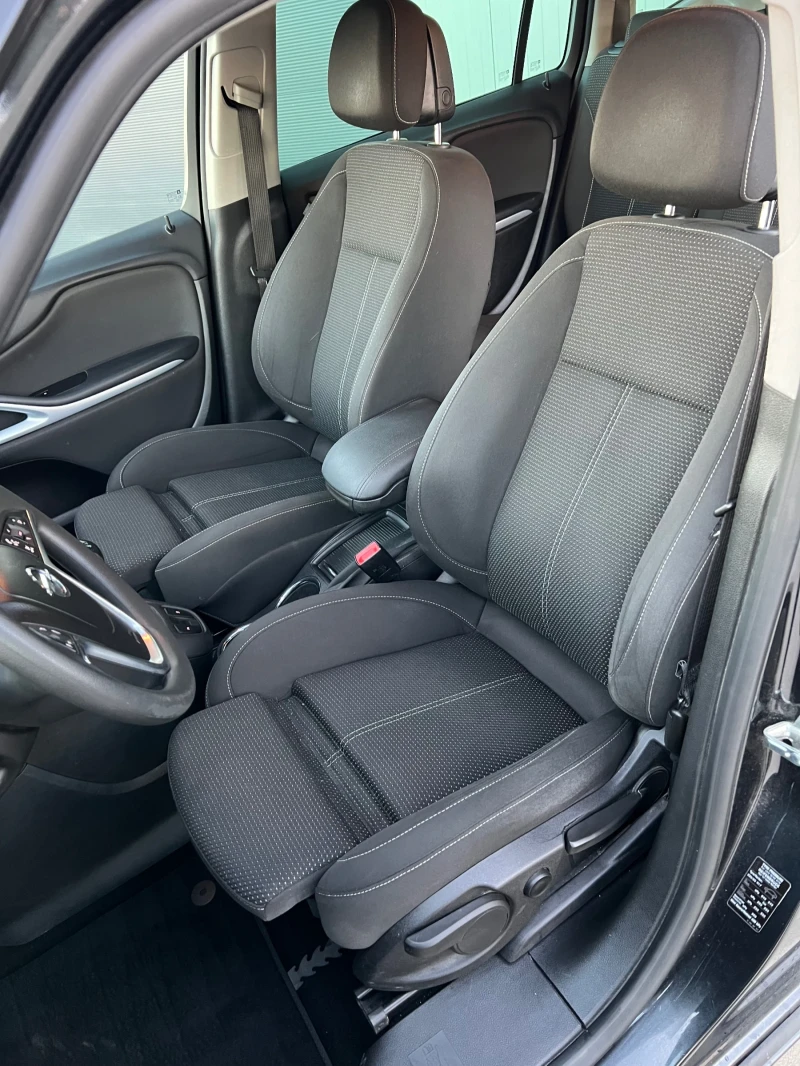 Opel Zafira 2.0 CDTI 7места , снимка 11 - Автомобили и джипове - 52428821