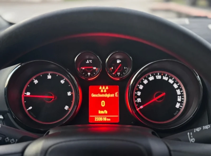 Opel Zafira 2.0 CDTI 7места , снимка 8 - Автомобили и джипове - 52428821