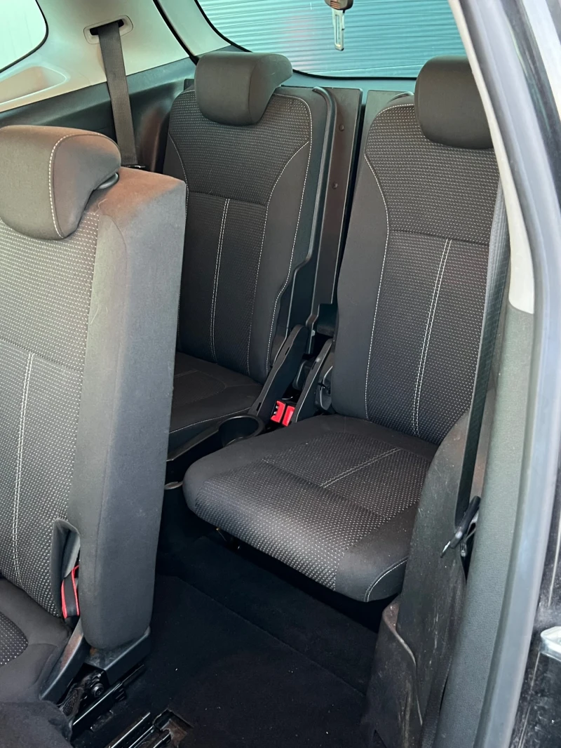 Opel Zafira 2.0 CDTI 7места , снимка 9 - Автомобили и джипове - 52428821