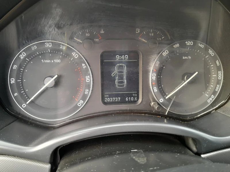 Skoda Octavia 1.9tdi 105ps 4x4, снимка 11 - Автомобили и джипове - 52676360