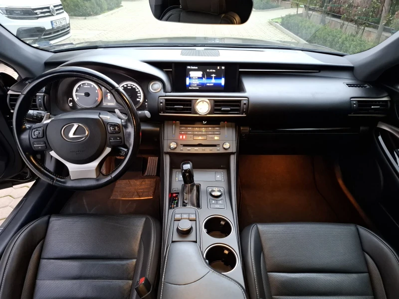 Lexus RC 200t VVTi. 52К РЕАЛНИ КМ. ОТ LEXUS BULGARIA , снимка 10 - Автомобили и джипове - 53081698