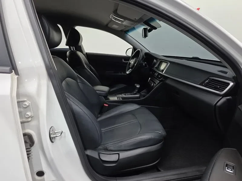 Kia K5 2.0 LUXURY, снимка 10 - Автомобили и джипове - 56304740
