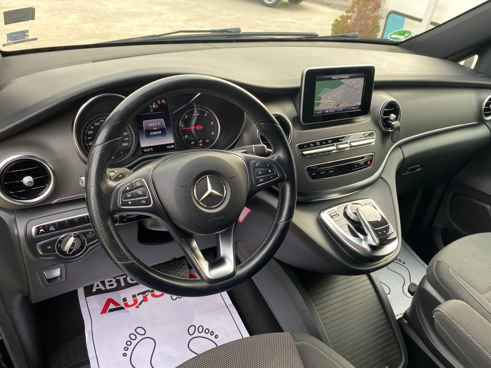 Mercedes-Benz V 300 2.2CDI-163кс= АВТОМАТ= 7МЕСТА= НАВИ= КАМЕРА= ПОДГР - изображение 8