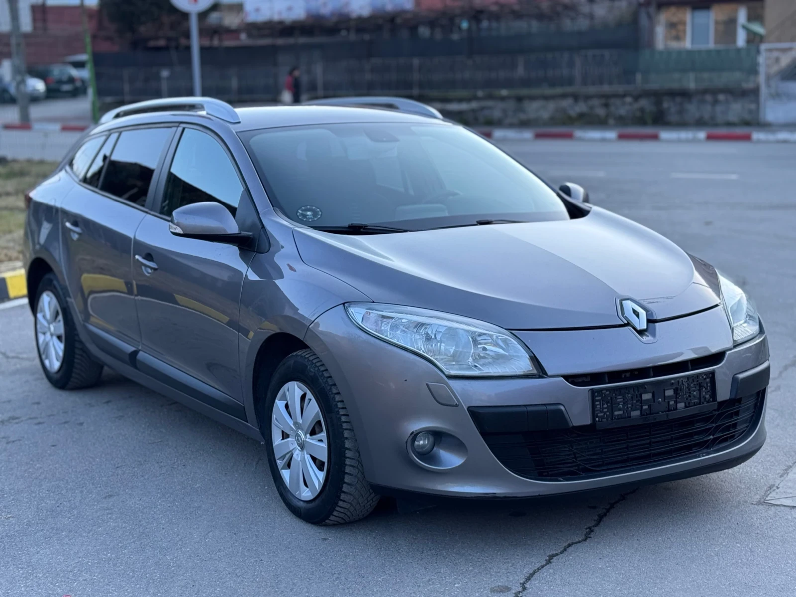 Renault Megane 1.5dCi Навигация* Автоматик* Климатроник - изображение 5