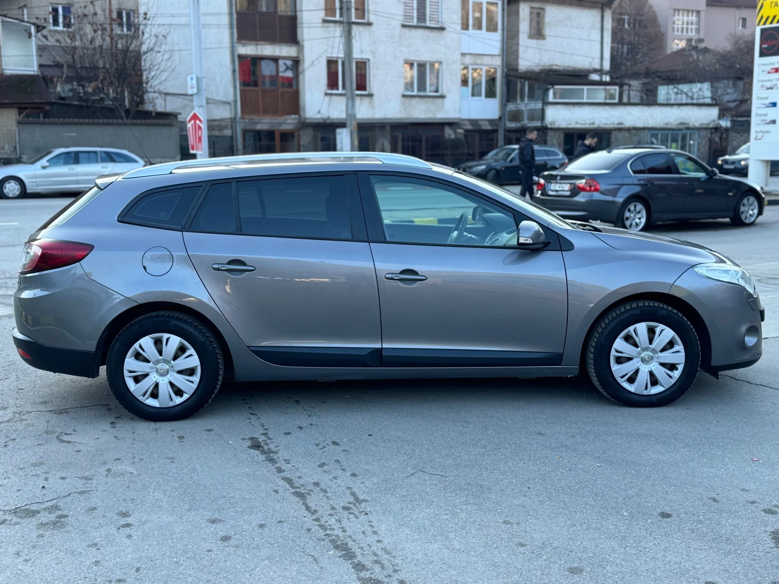 Renault Megane 1.5dCi Навигация* Автоматик* Климатроник - изображение 6