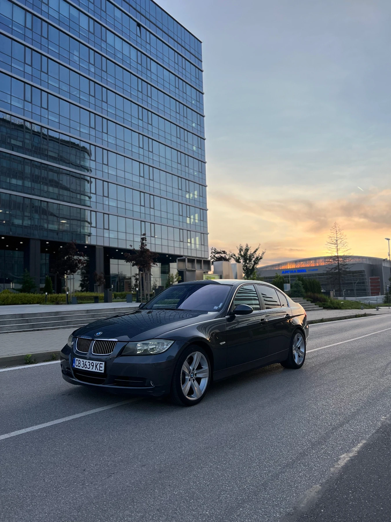 BMW 330 XI - изображение 6