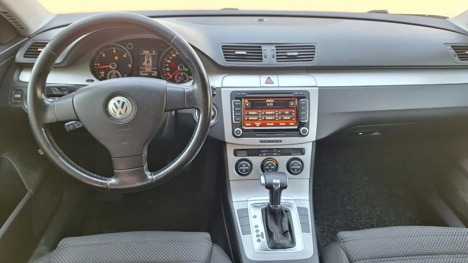 VW Passat 2.0 tdi DSG - изображение 7