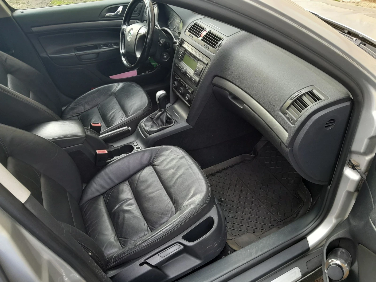 Skoda Octavia 1.9tdi 105ps 4x4 - изображение 7