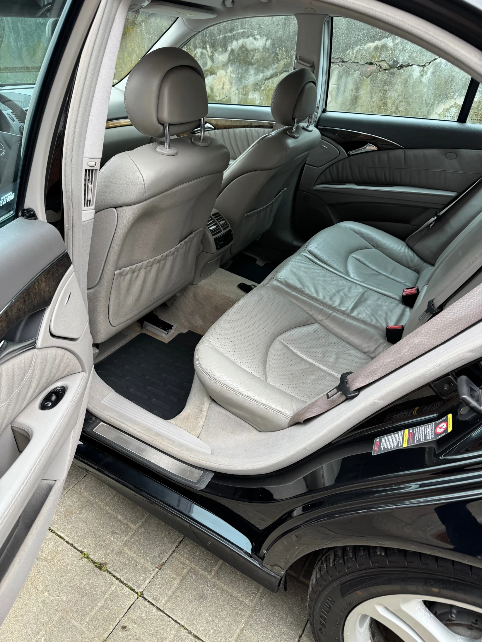 Mercedes-Benz E 320 3.2, снимка 8 - Автомобили и джипове - 53758500