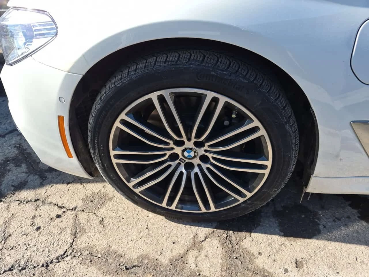 BMW 530E * XDRIVE IPERFORMANCE * ПОДГРЕВ* KEYLESS*  - изображение 10