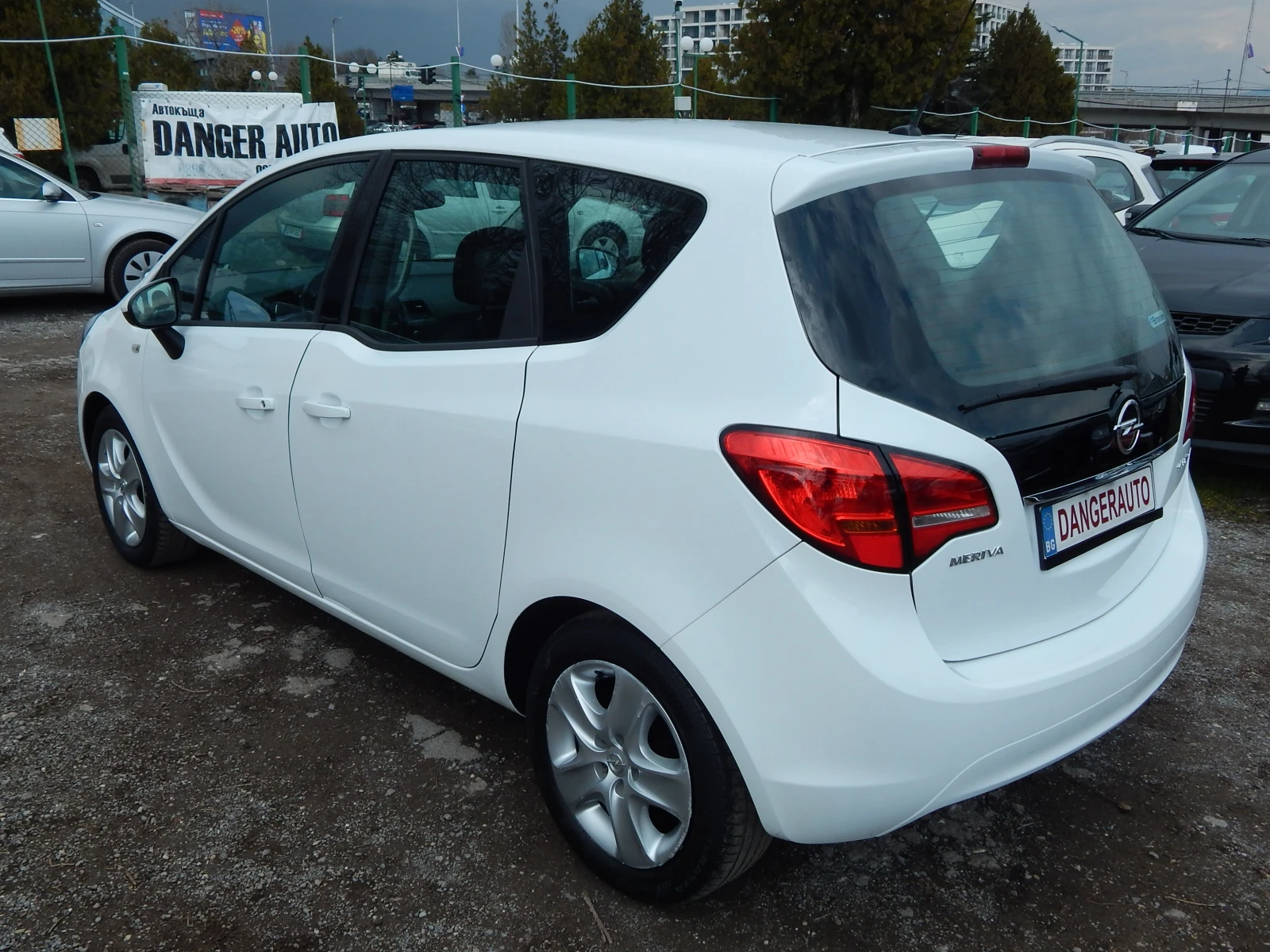 Opel Meriva 1.4T* FACE LIFT* ГАЗОВ ИНЖЕКЦИОН* , снимка 6 - Автомобили и джипове - 53725145
