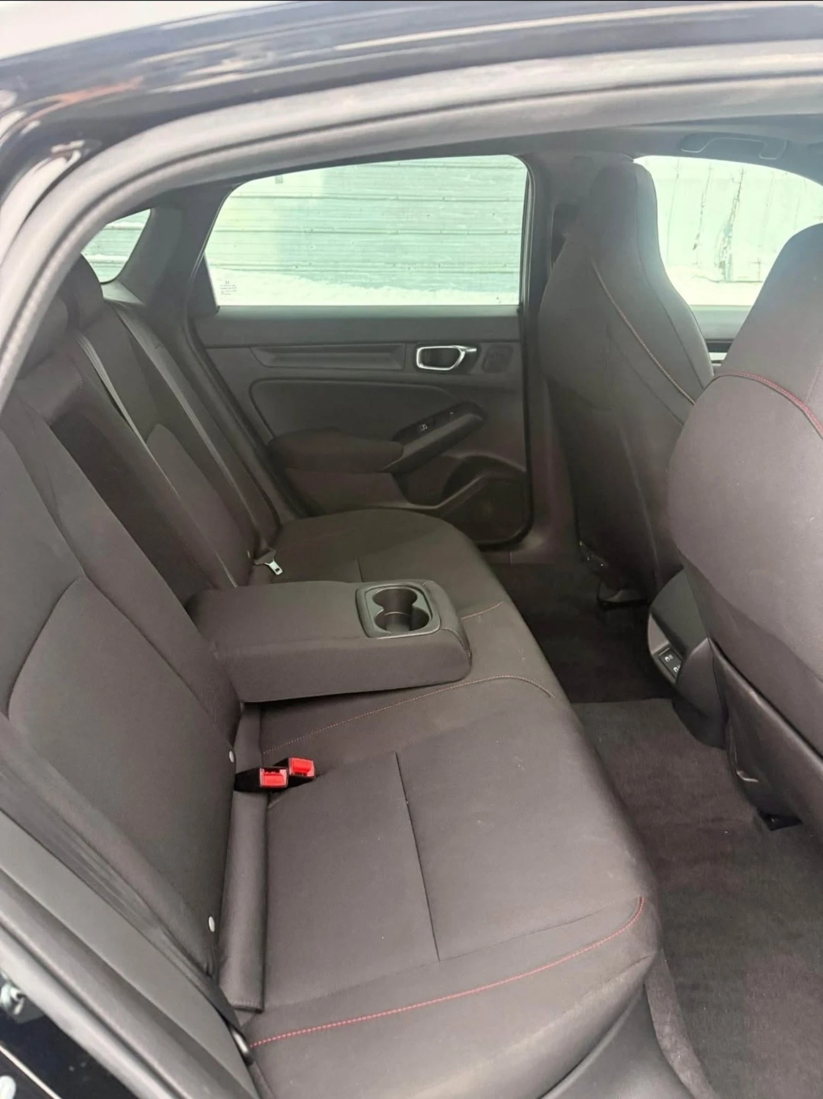 Honda Civic 2025/SI-SPORT/12500km/Карфакс, снимка 12 - Автомобили и джипове - 53769159