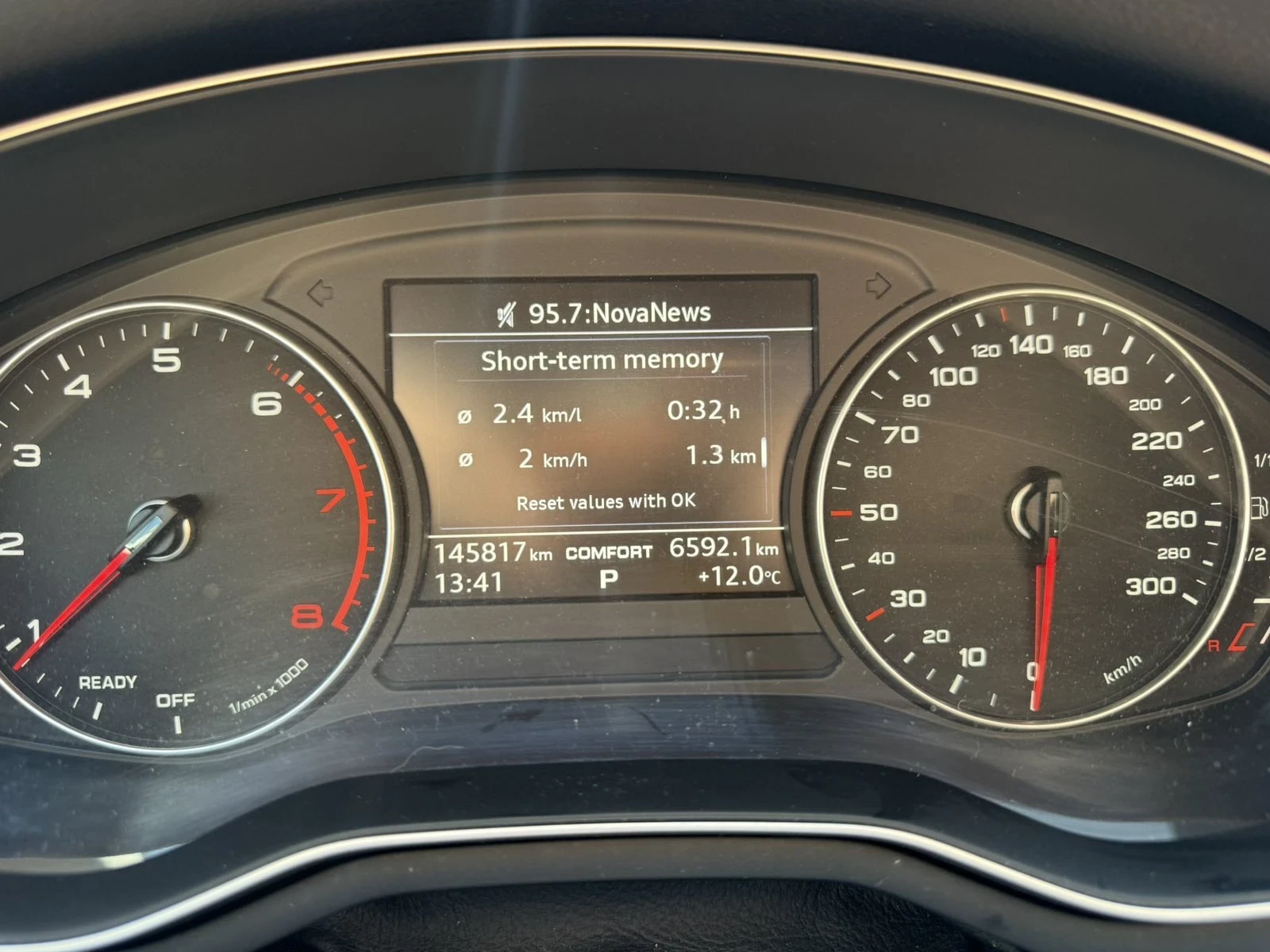 Audi A4, снимка 9 - Автомобили и джипове - 53869136