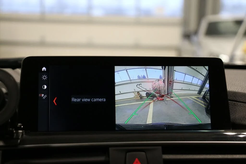 BMW 340 xDrive* АвтоКредит * (ЦЕНА ДО БГ), снимка 14 - Автомобили и джипове - 54205885