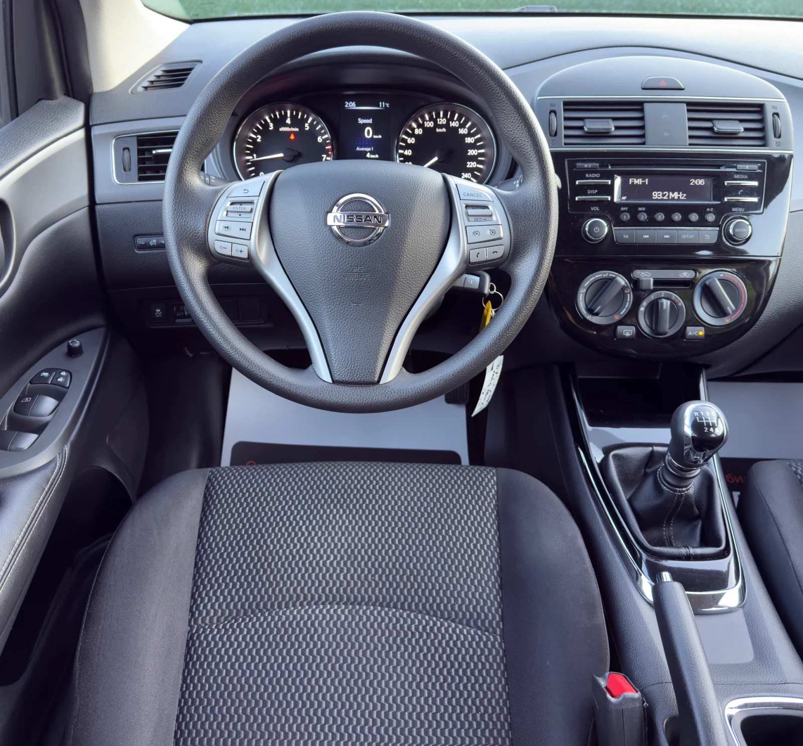 Nissan Pulsar 1.2i EURO 6, снимка 11 - Автомобили и джипове - 54416030