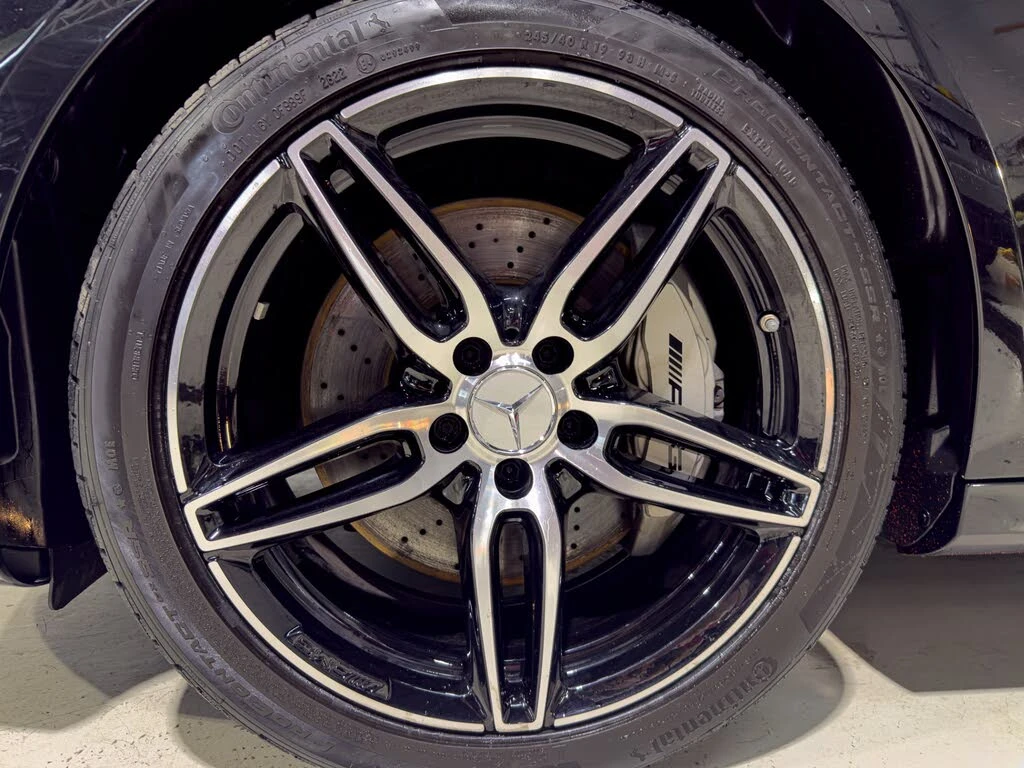 Mercedes-Benz E 53 AMG  Sedan 4MATIC+ , снимка 7 - Автомобили и джипове - 54578151