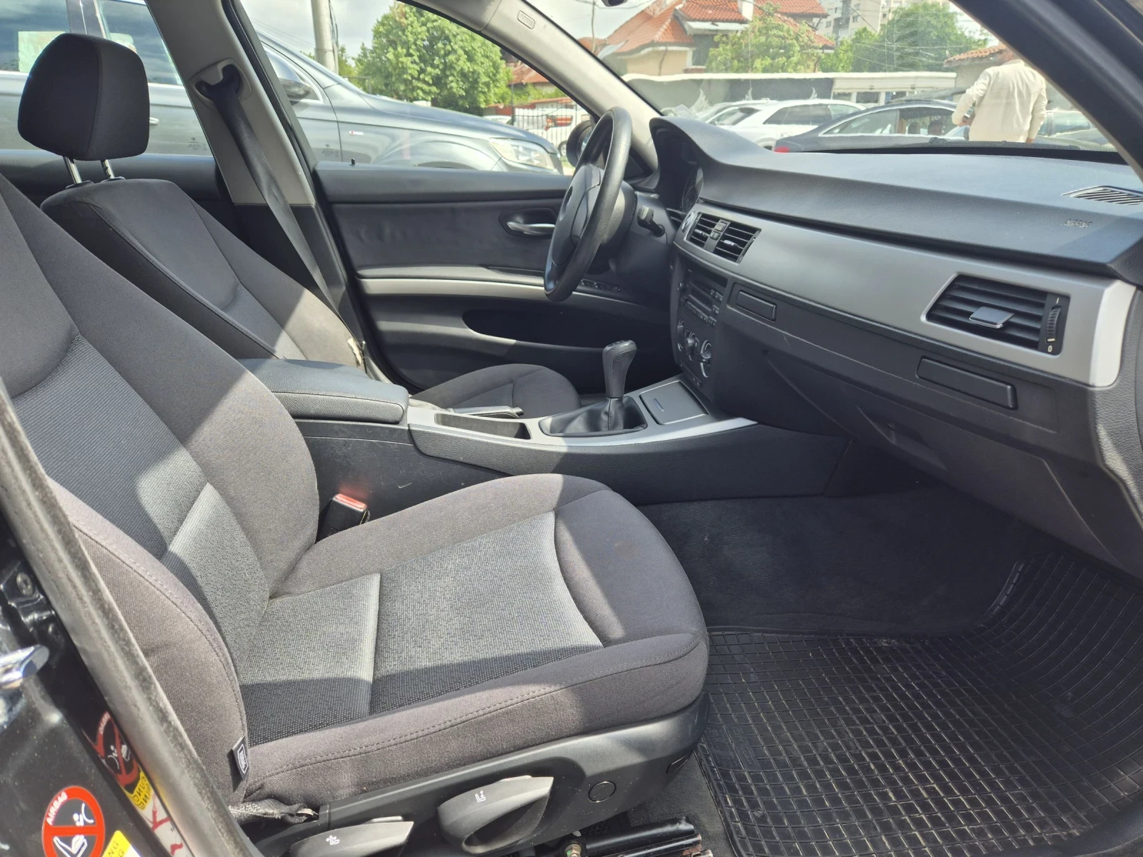 BMW 320 143кс, снимка 7 - Автомобили и джипове - 54605042