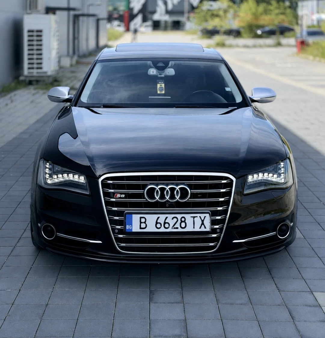 Audi S8 670к.с.