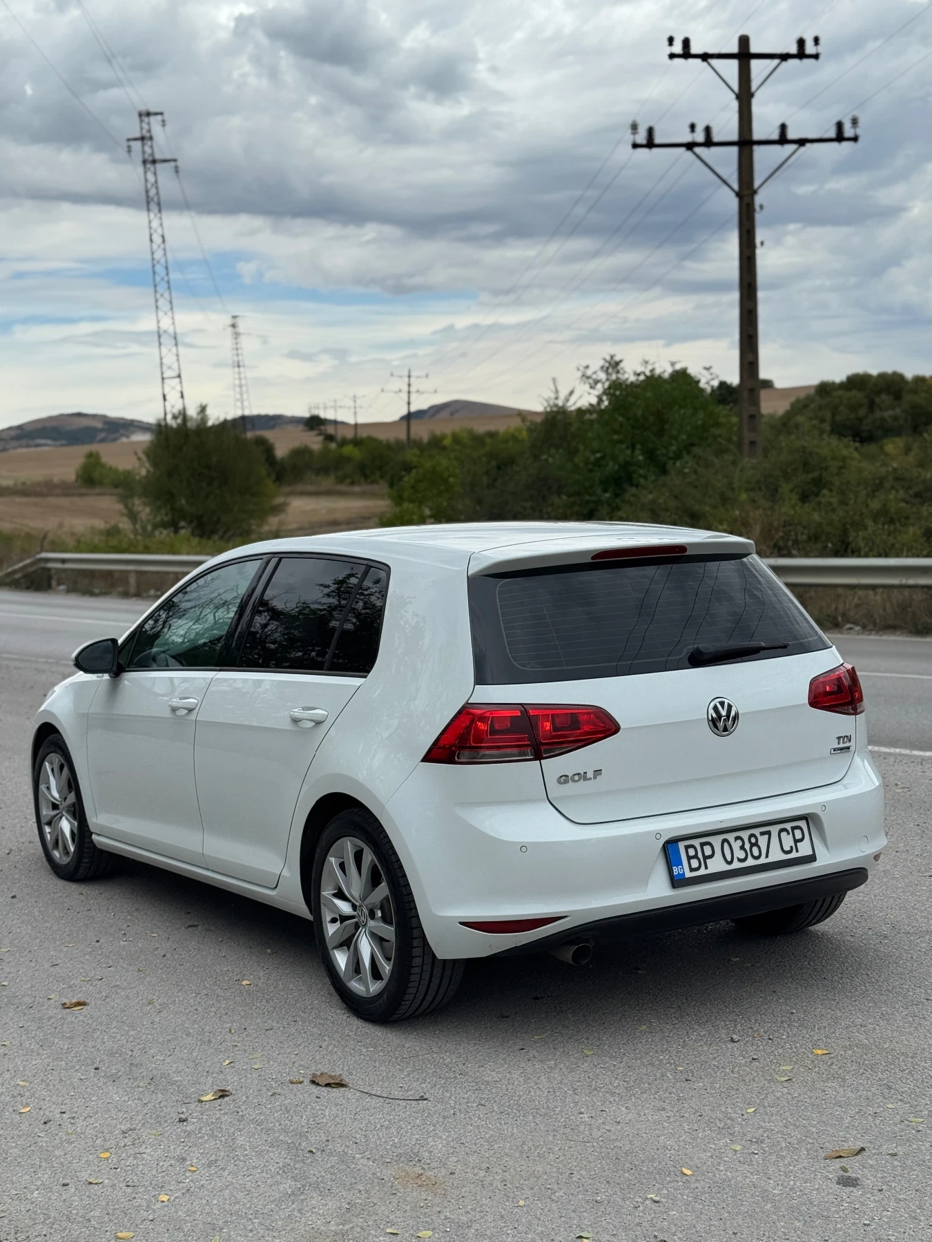 VW Golf HIGHLINE 1.6TDI 110 hp, снимка 4 - Автомобили и джипове - 54753653