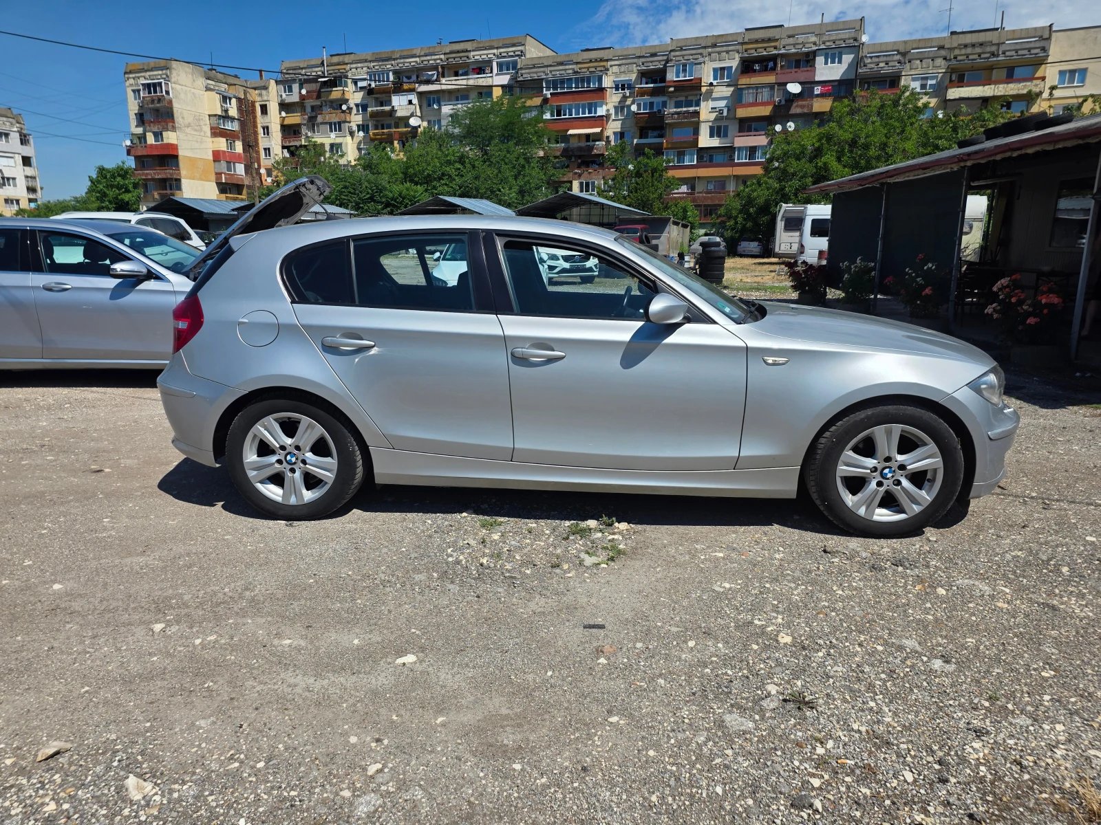 BMW 118 2.0D, снимка 4 - Автомобили и джипове - 54870804