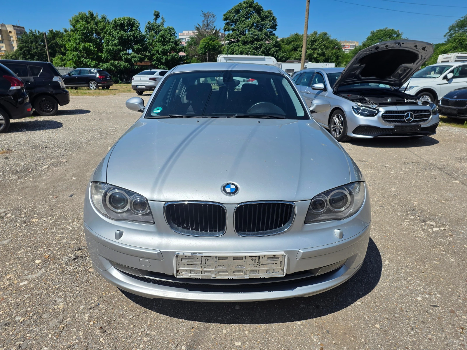 BMW 118 2.0D, снимка 2 - Автомобили и джипове - 54870804