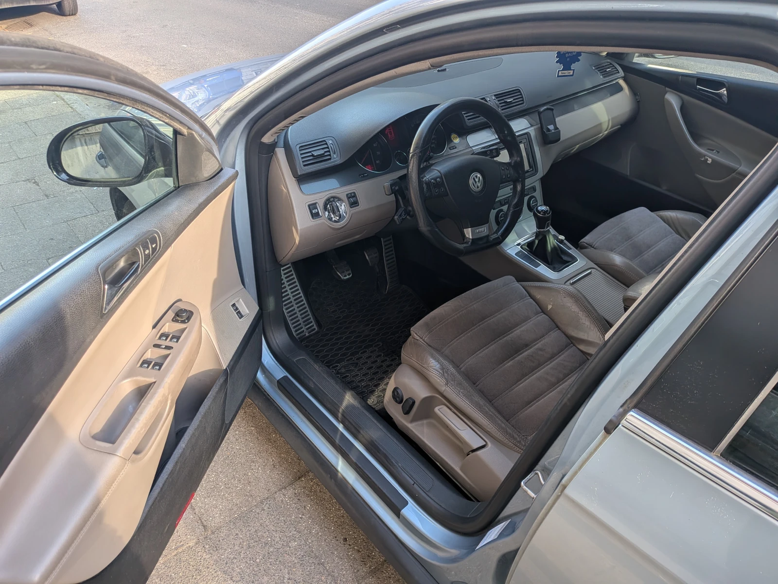 VW Passat, снимка 4 - Автомобили и джипове - 54874658