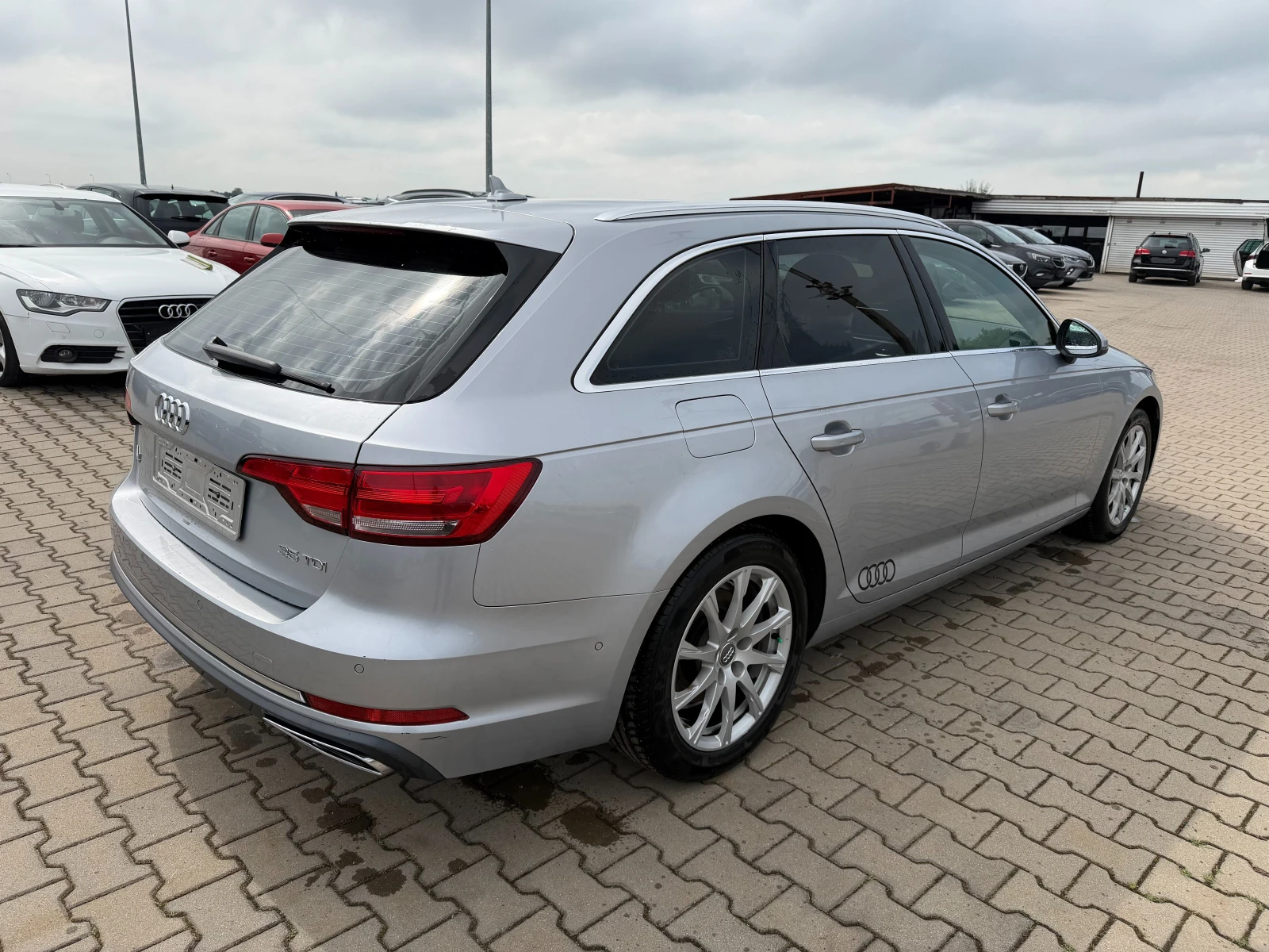 Audi A4 35TDI AVTOMAT/NAVI/KAMERA EURO 6, снимка 6 - Автомобили и джипове - 55027331