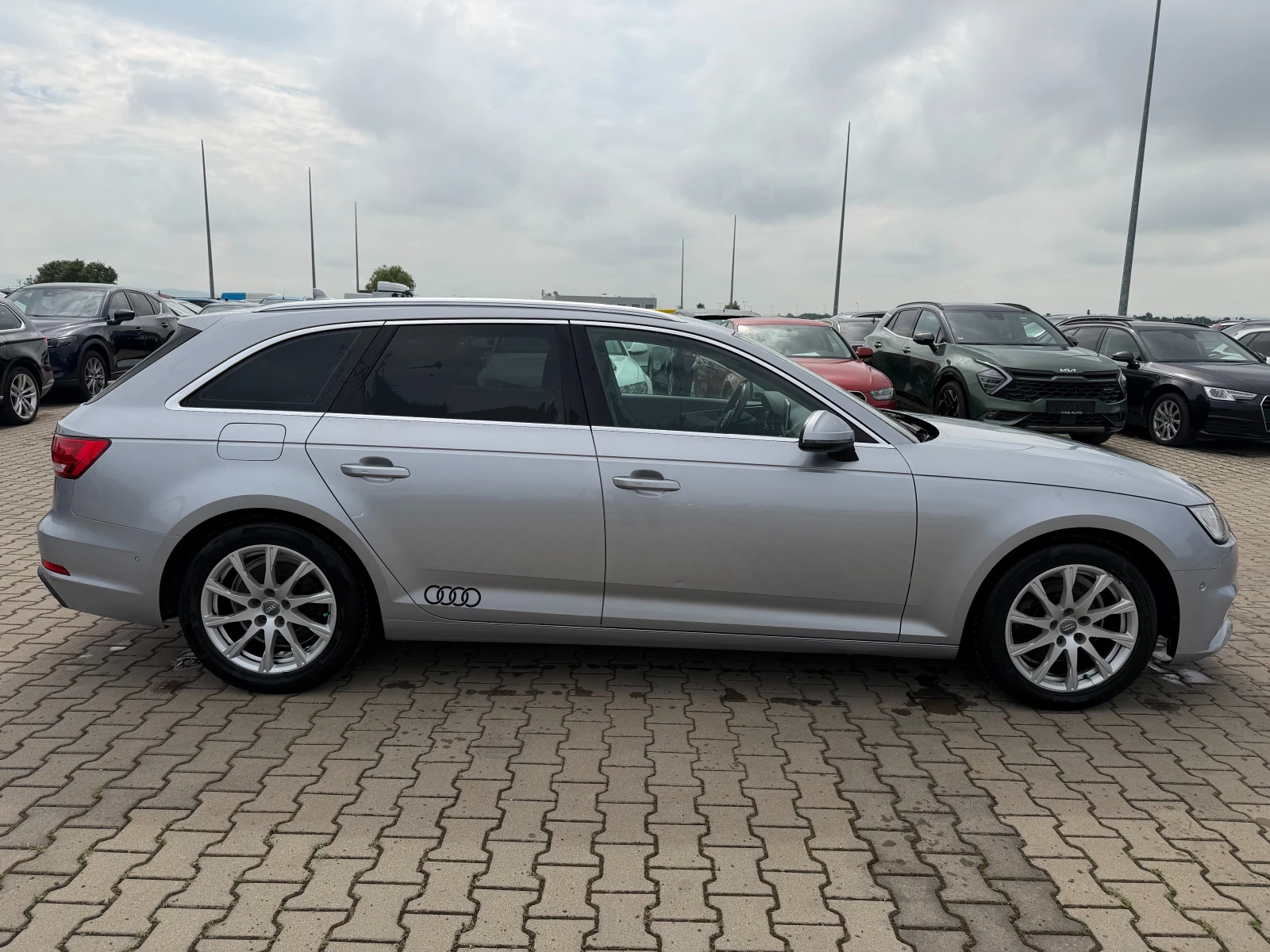 Audi A4 35TDI AVTOMAT/NAVI/KAMERA EURO 6, снимка 5 - Автомобили и джипове - 55027331