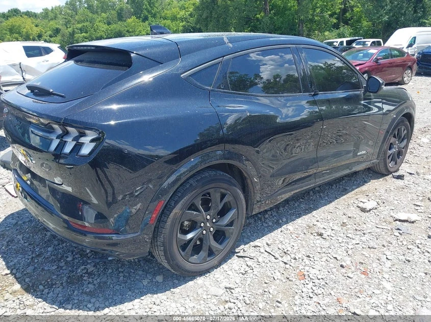Ford Mustang Mach-E Premium, снимка 4 - Автомобили и джипове - 55469207