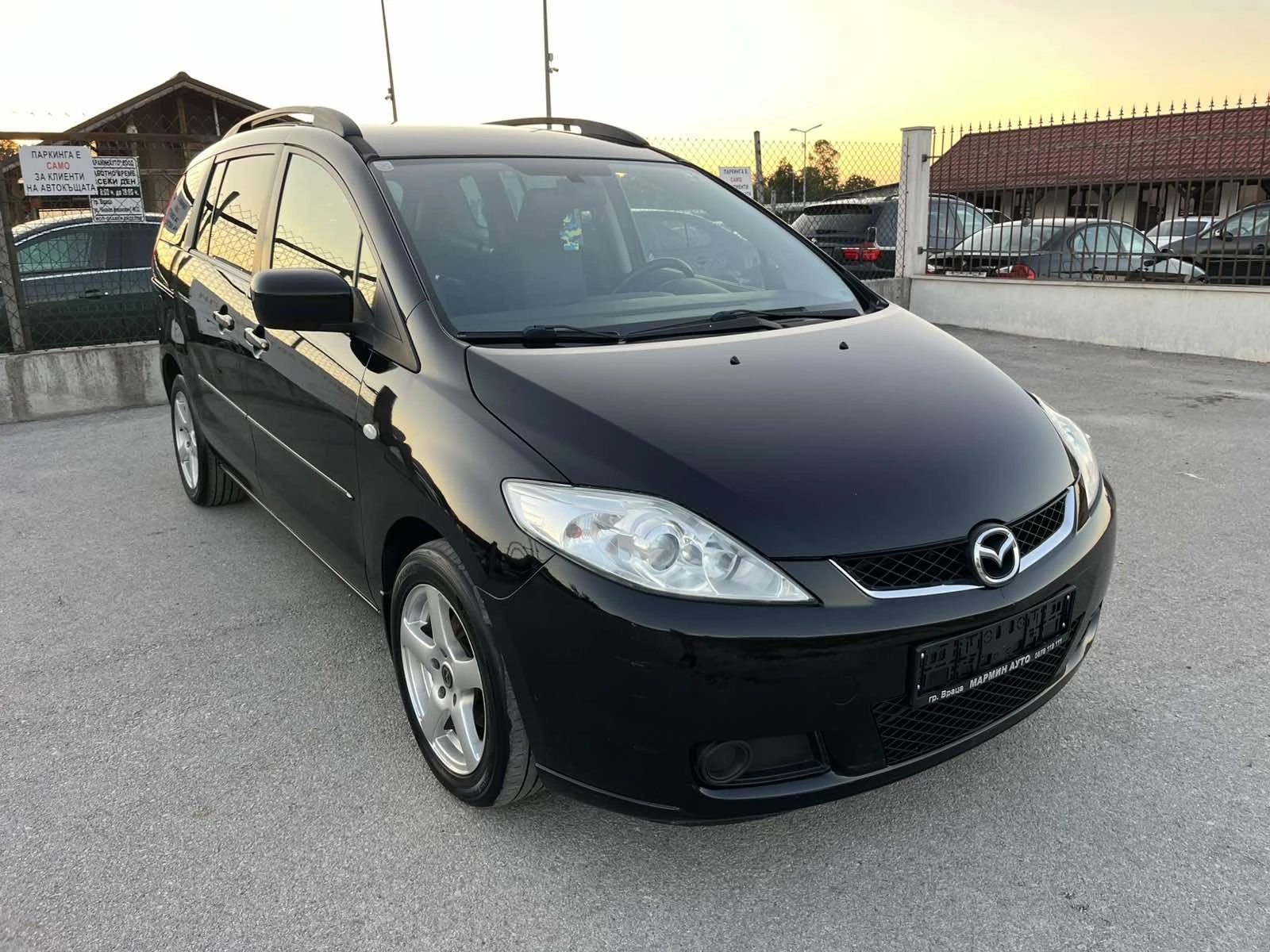 Mazda 5 2.0d 110кс 6 СКОРОСТИ 7 МЕСТА ПЕРФЕКТНА, снимка 3 - Автомобили и джипове - 55513645