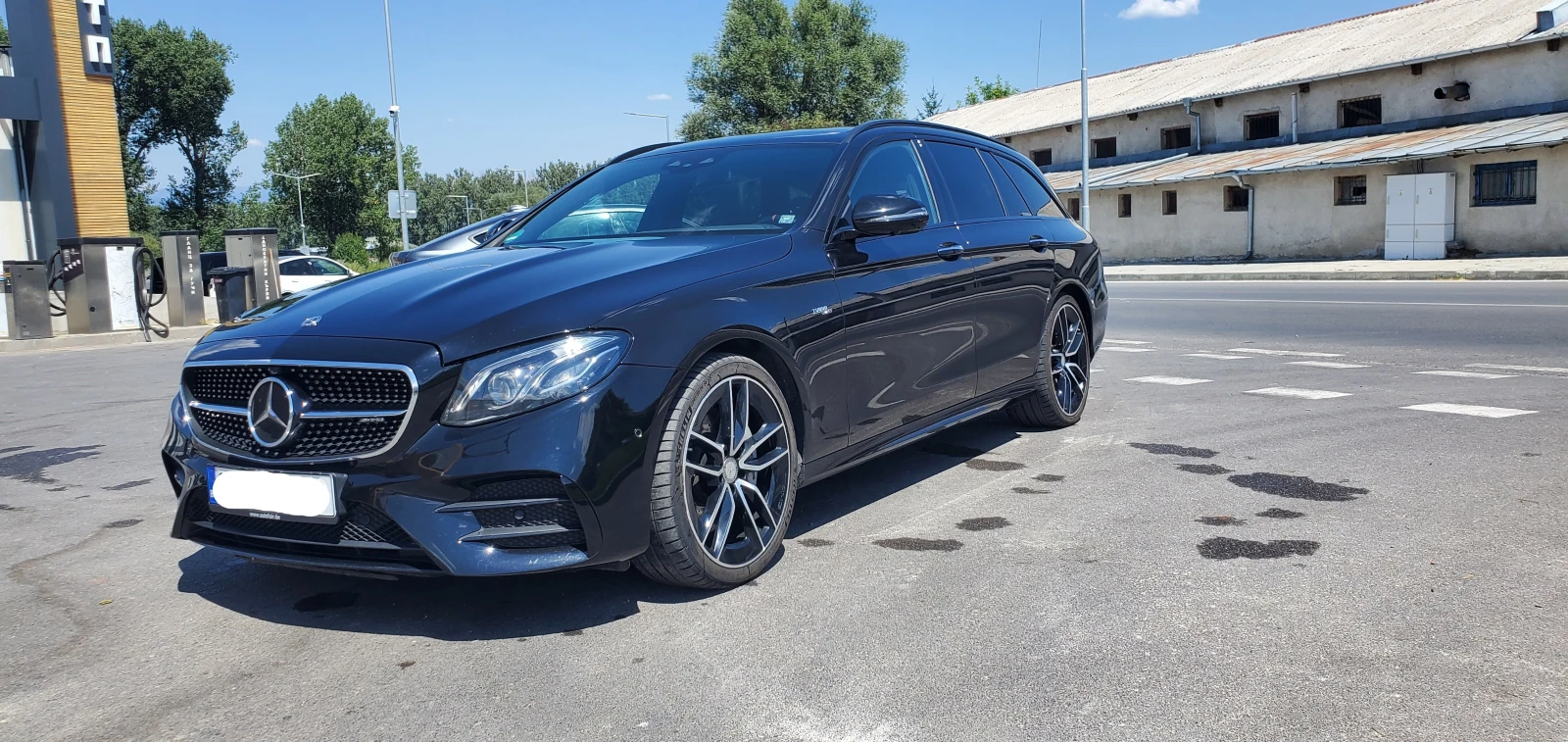 Mercedes-Benz E 53 AMG AMG, снимка 3 - Автомобили и джипове - 55658768