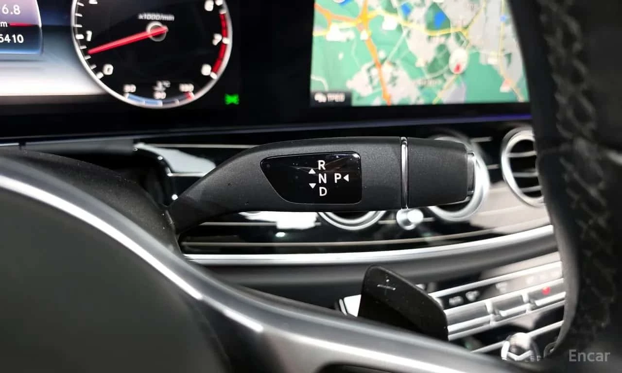 Mercedes-Benz E 450 4MATIC/360/DIS/HUD/BURMESTER/ОБДУХВАНЕ, снимка 9 - Автомобили и джипове - 55786925
